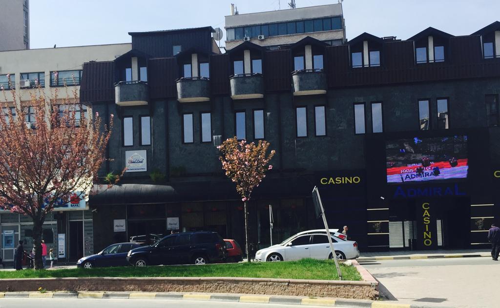 Hotel Lirak Tetovo Exterior foto